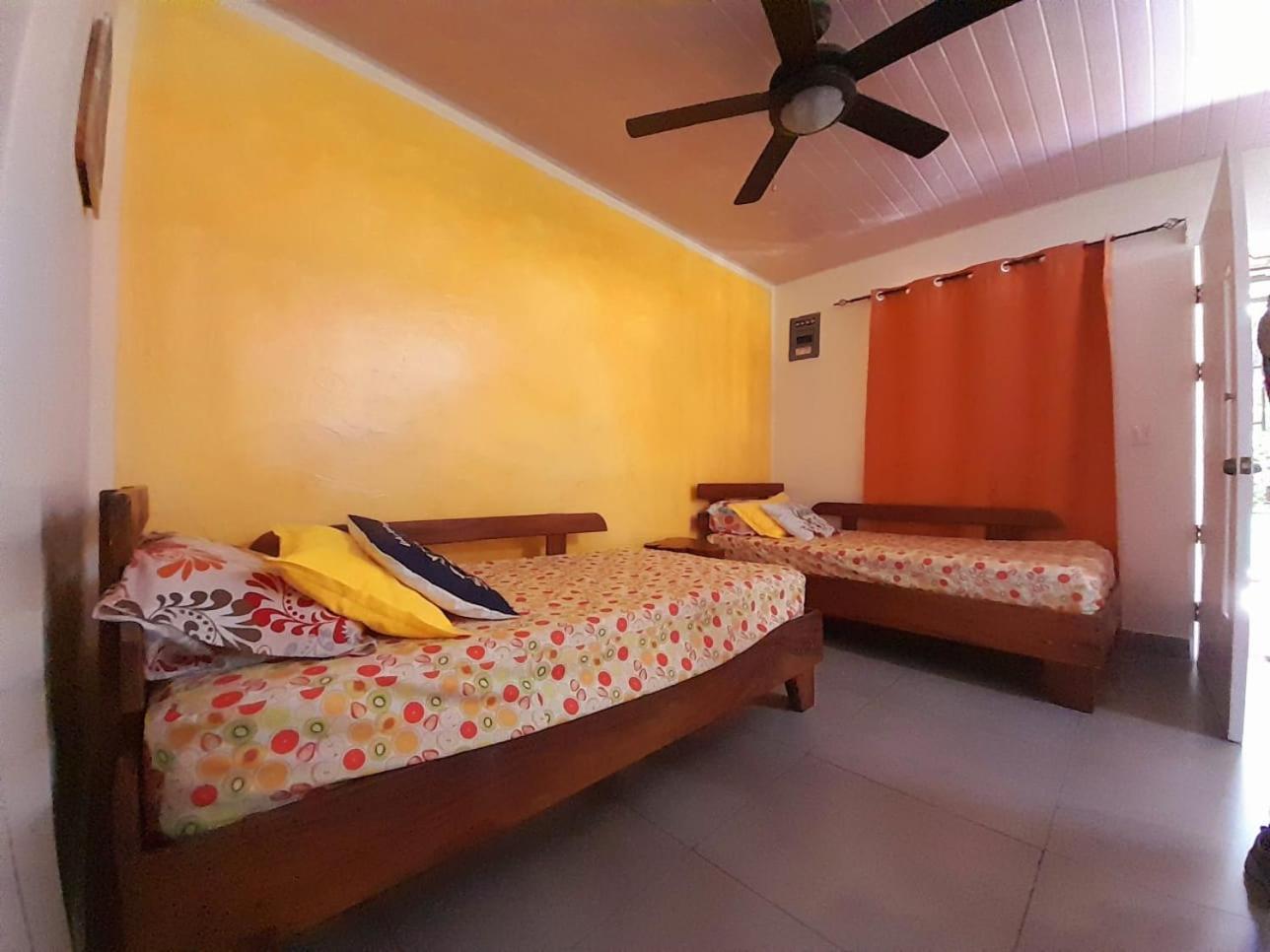Casa Nelly Apartamentos Sámara Екстериор снимка