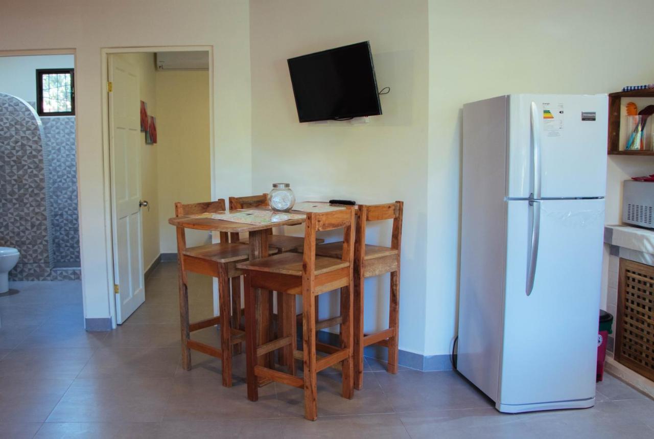 Casa Nelly Apartamentos Sámara Екстериор снимка